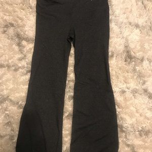 Gap gfast flare yoga pants